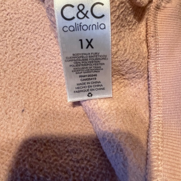 C&C California Soft Pink Fleece Pullover - Picture 5 of 9